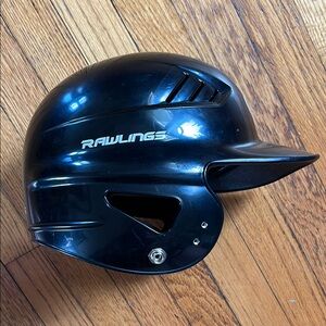 Gently used Youth Rawlings Vapor T-BALL Helmet Fits 6 1/4- 6 7/8 in. Black